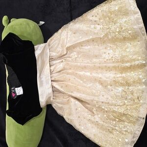 Black and Gold Sequin Dress Size: 4t